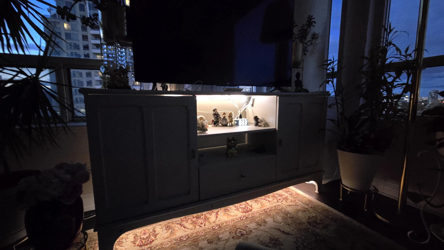 Under cabinet light - photo 2