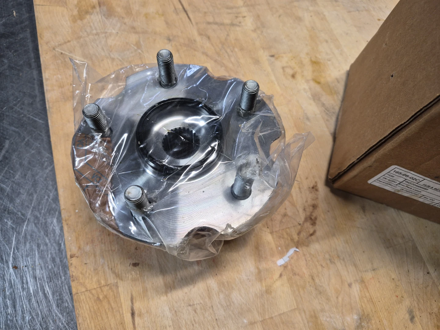 Toyota Genuine Parts Wheel Hub Assembly 424100R010 - photo 2