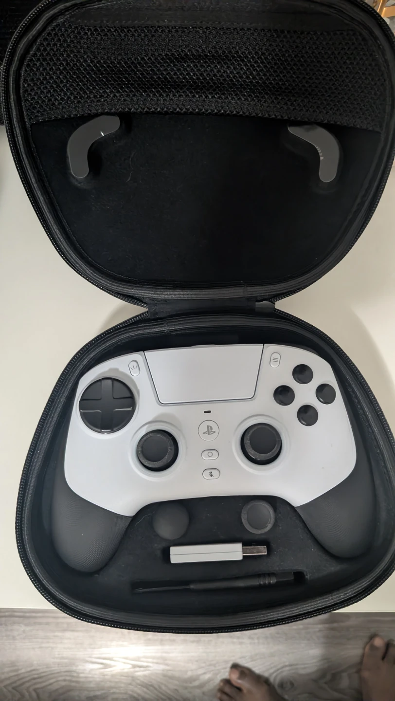 Razer Raiju V3 Pro Controller for PS5 and PC - photo 3