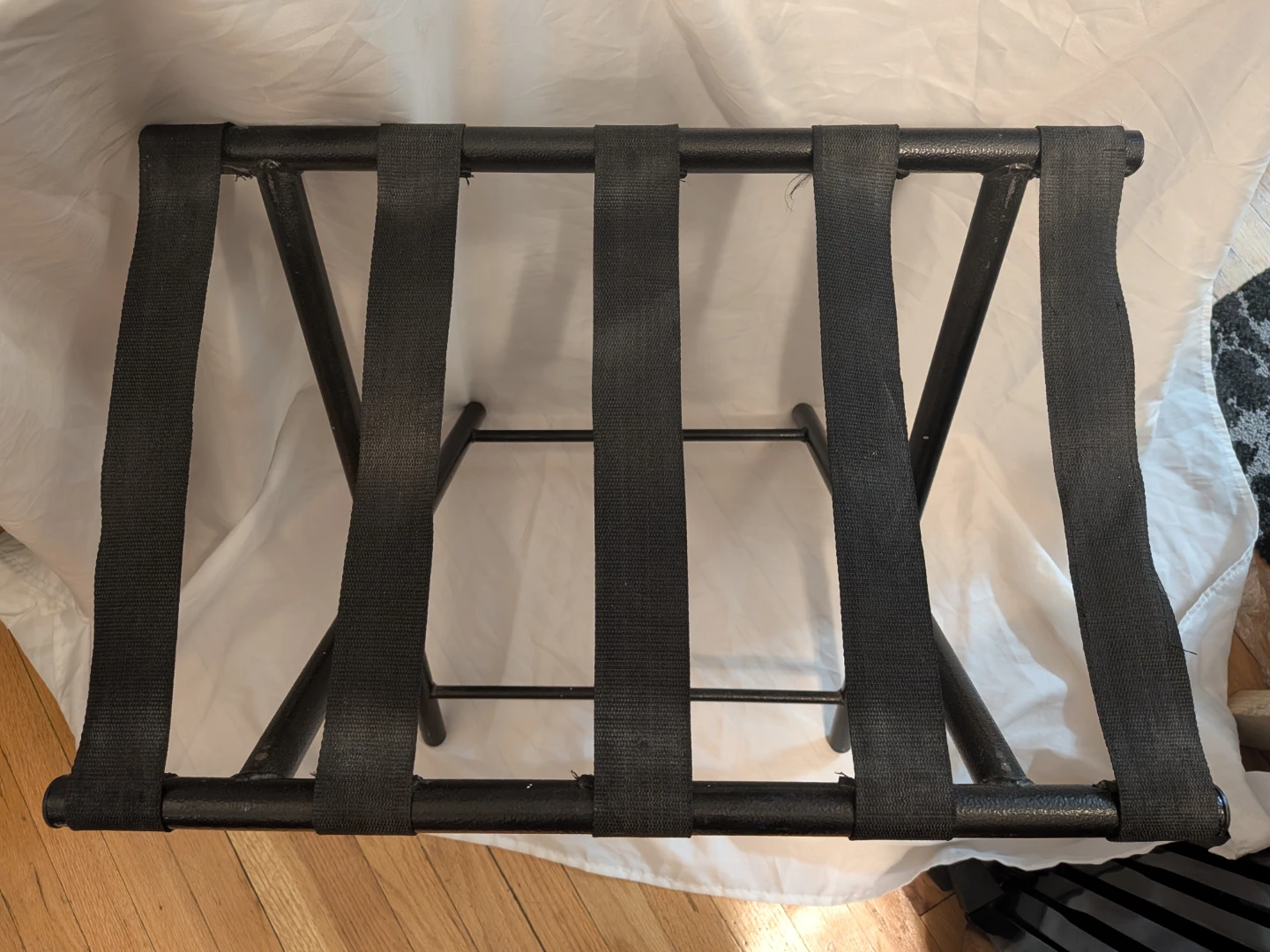 Folding Metal Luggage Rack / Suitcase Stand - photo 2