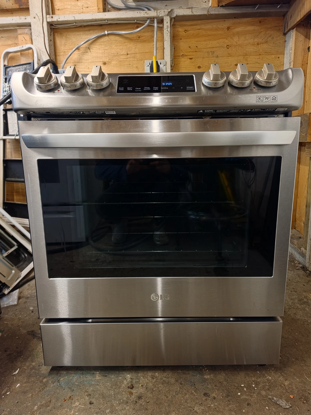 Delivery Available - LG  Stainless Steel  4 Years Old - photo 2