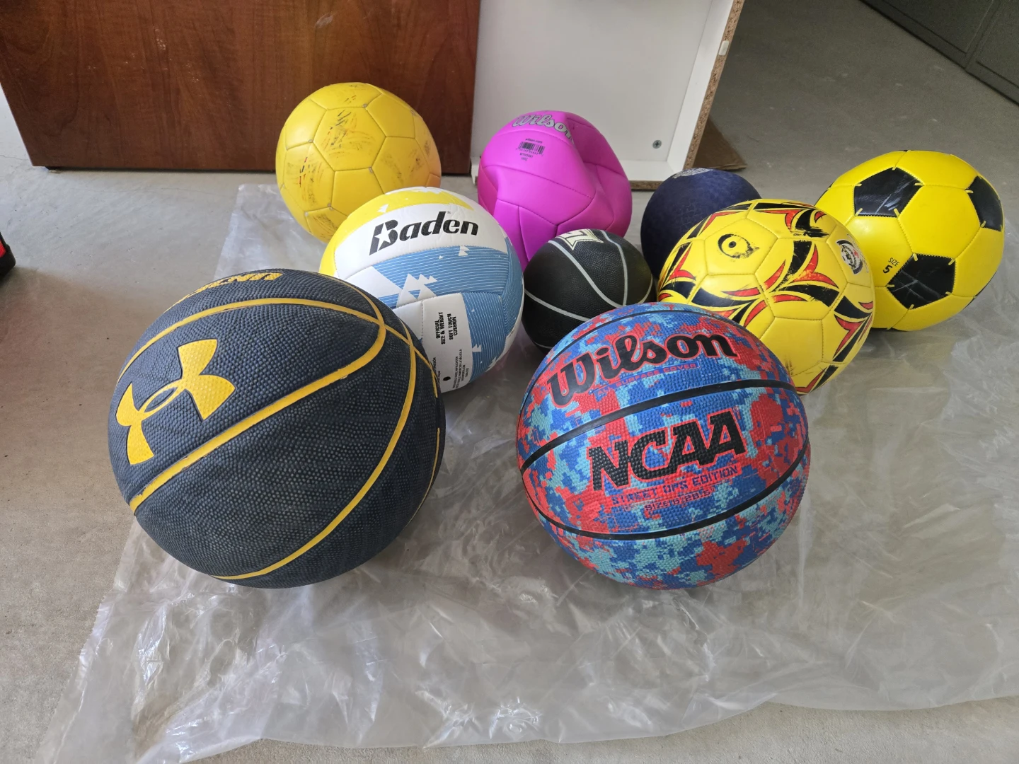 Set of 9 Assorted Sports Balls