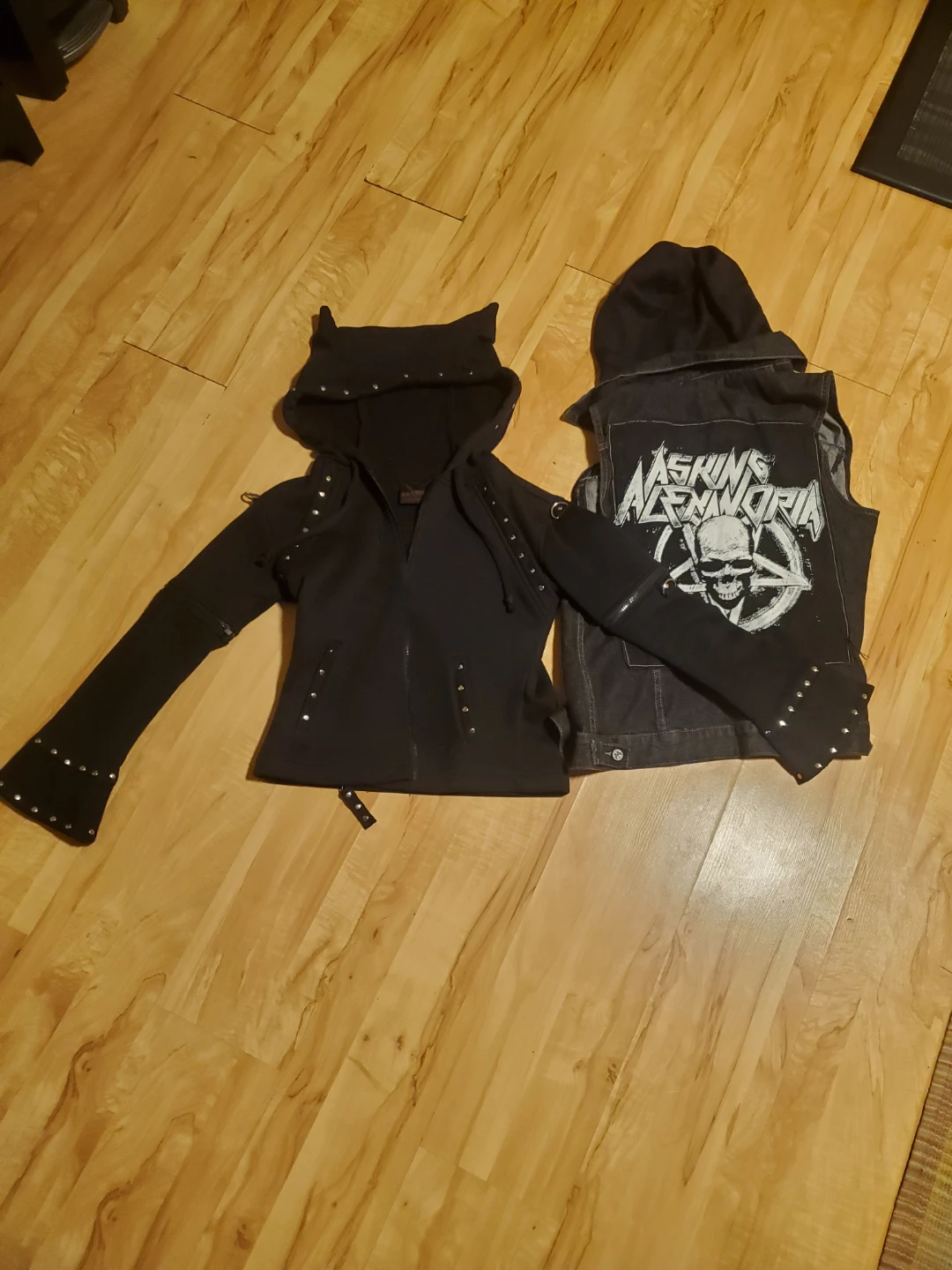 Vintage Gothic Style Clothing Bundle size small