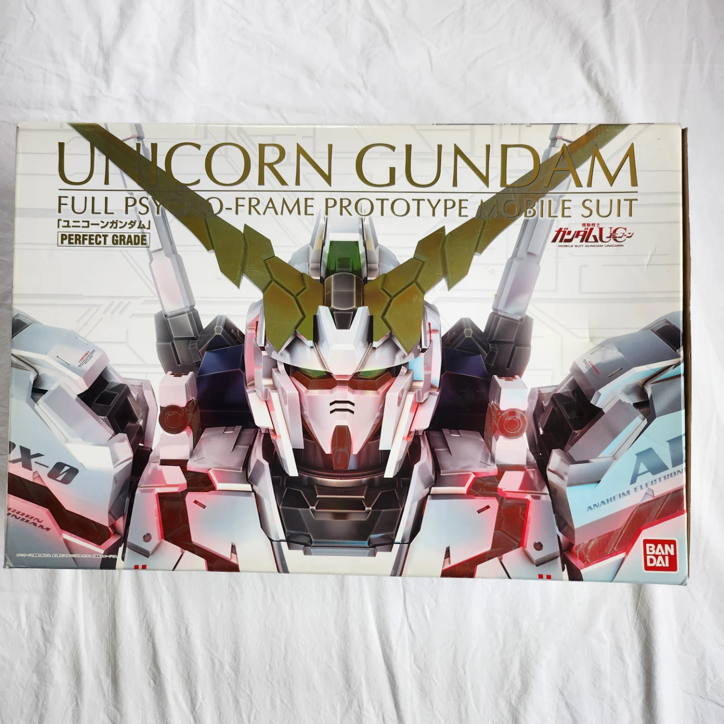 Bandai PG Unicorn Gundam Model Kit