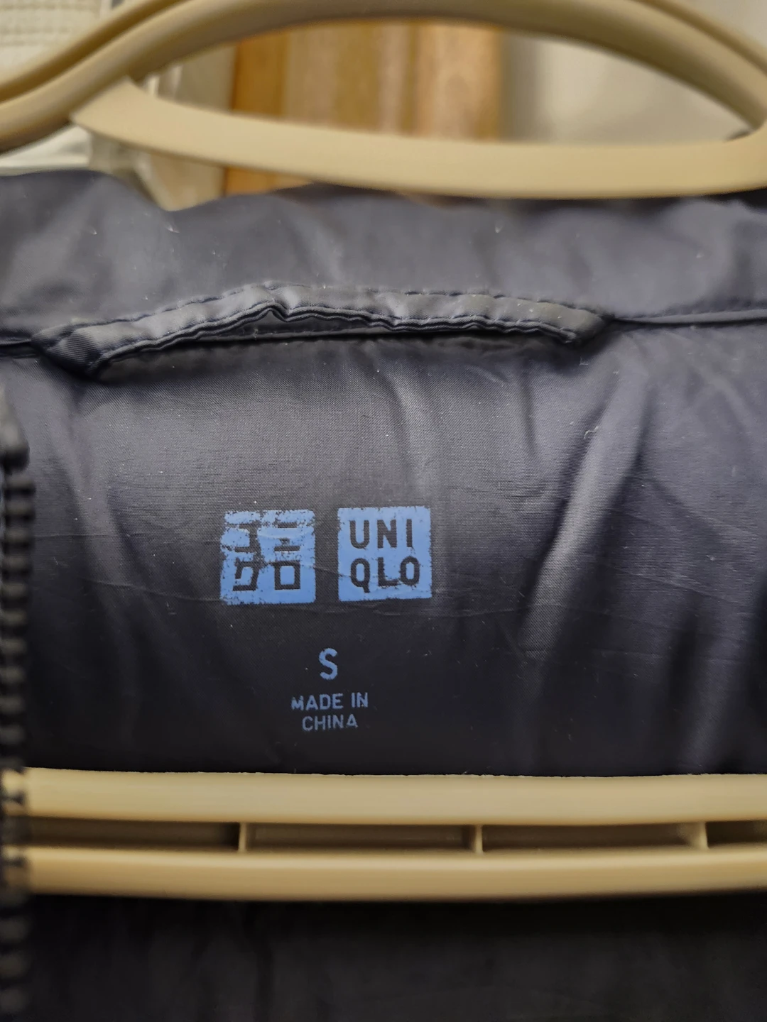 Uniqlo Hooded Down Coat - Small - photo 2
