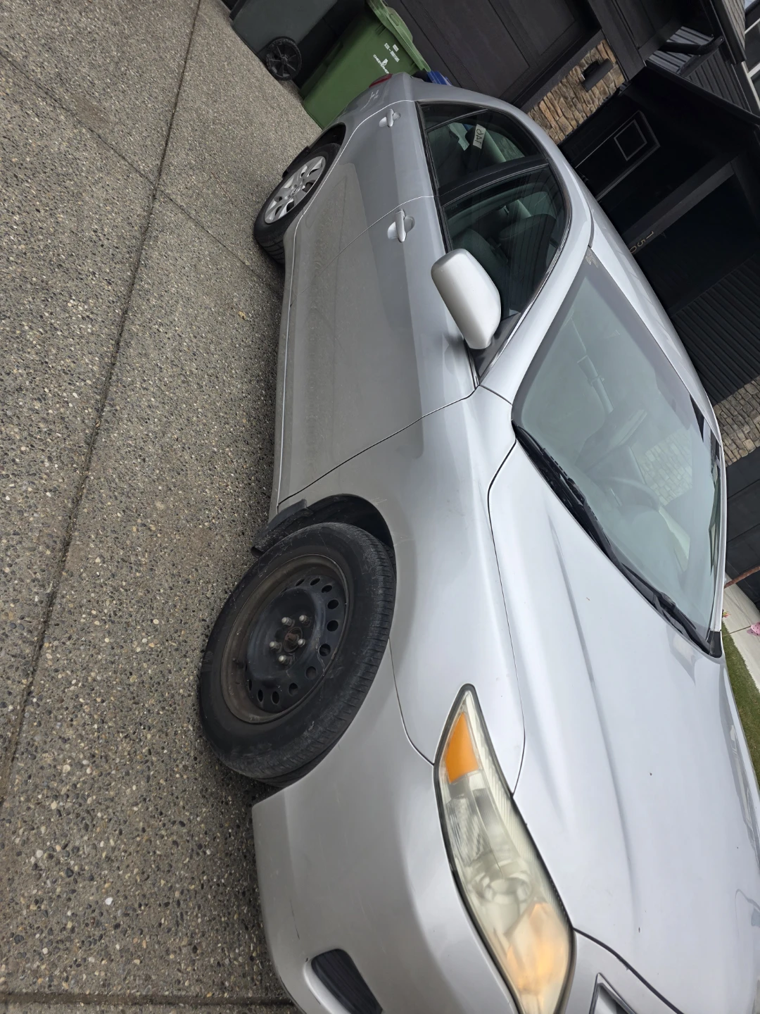 2011 Toyota Camry - photo 2