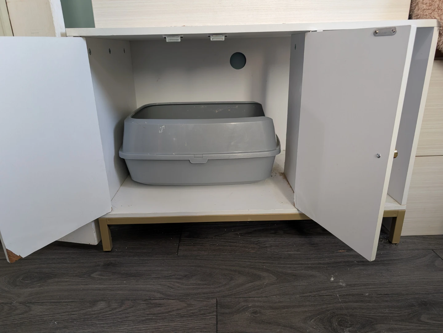 White Pet Litter Box Enclosure Cabinet - photo 3
