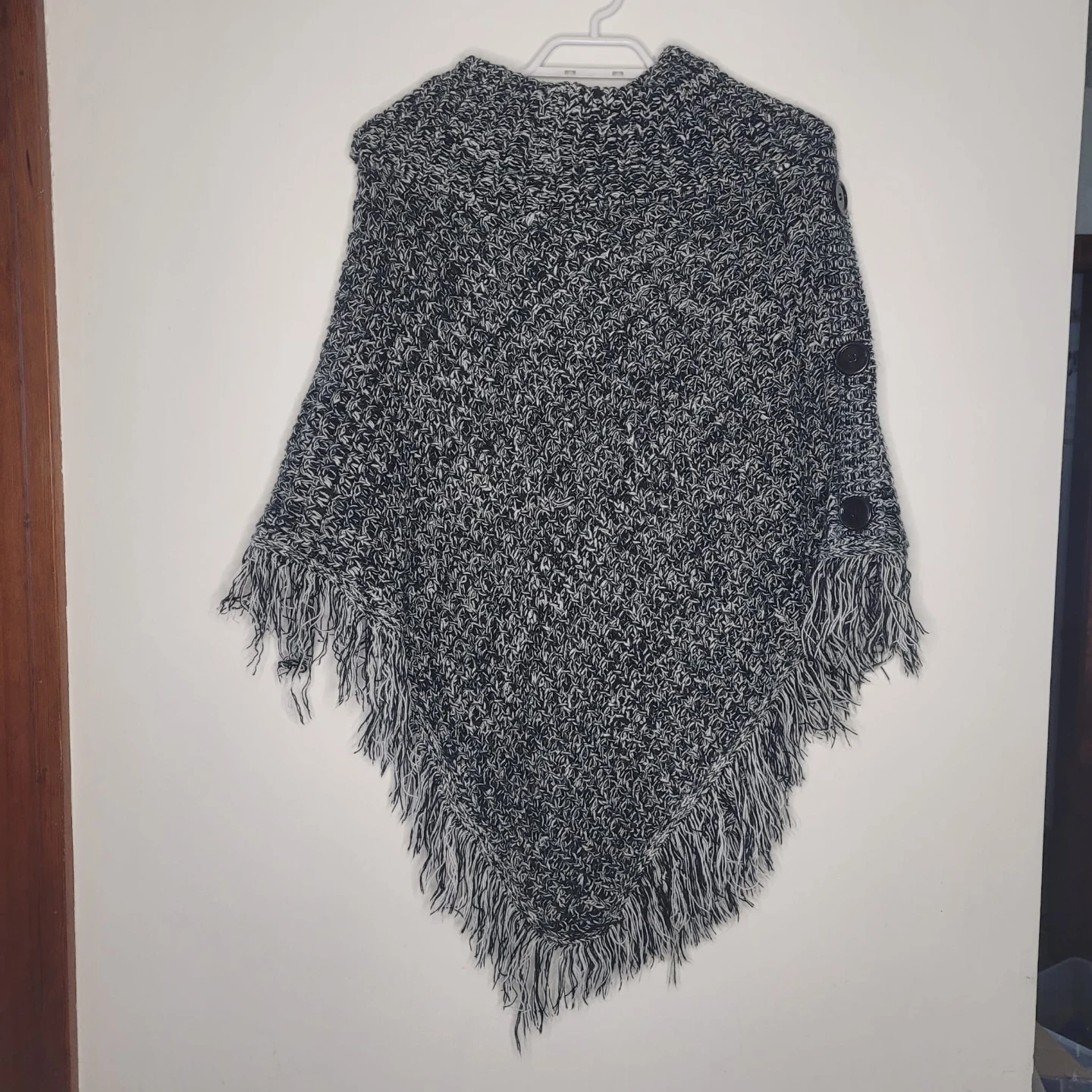 Black and White Knit Poncho - photo 3