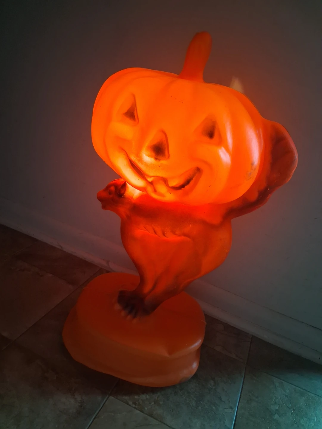 Vintage Halloween Pumpkin Blow Mold Lamp 24 inches Tall - photo 2