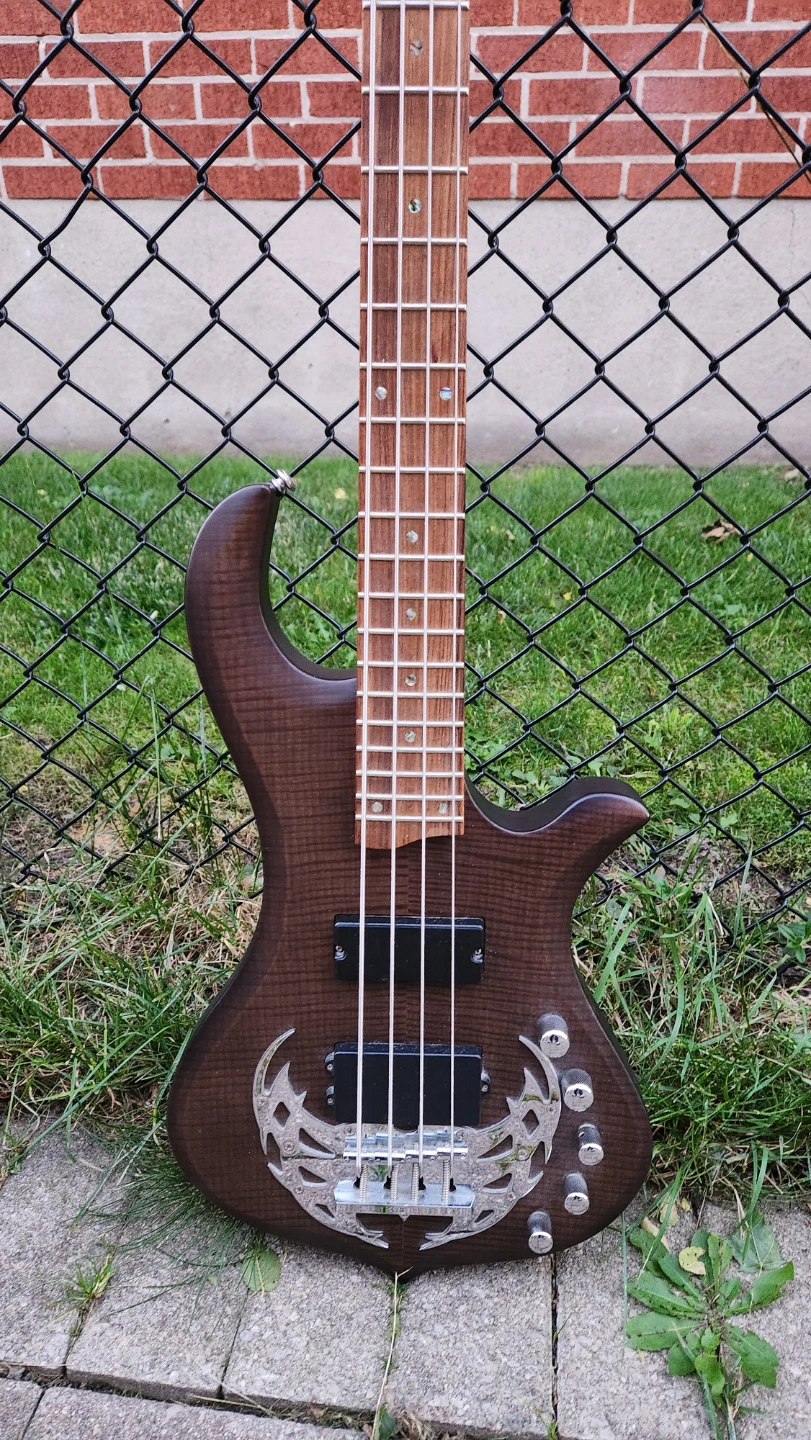 $400 Traben Array 4-String Bass Guitar - photo 3