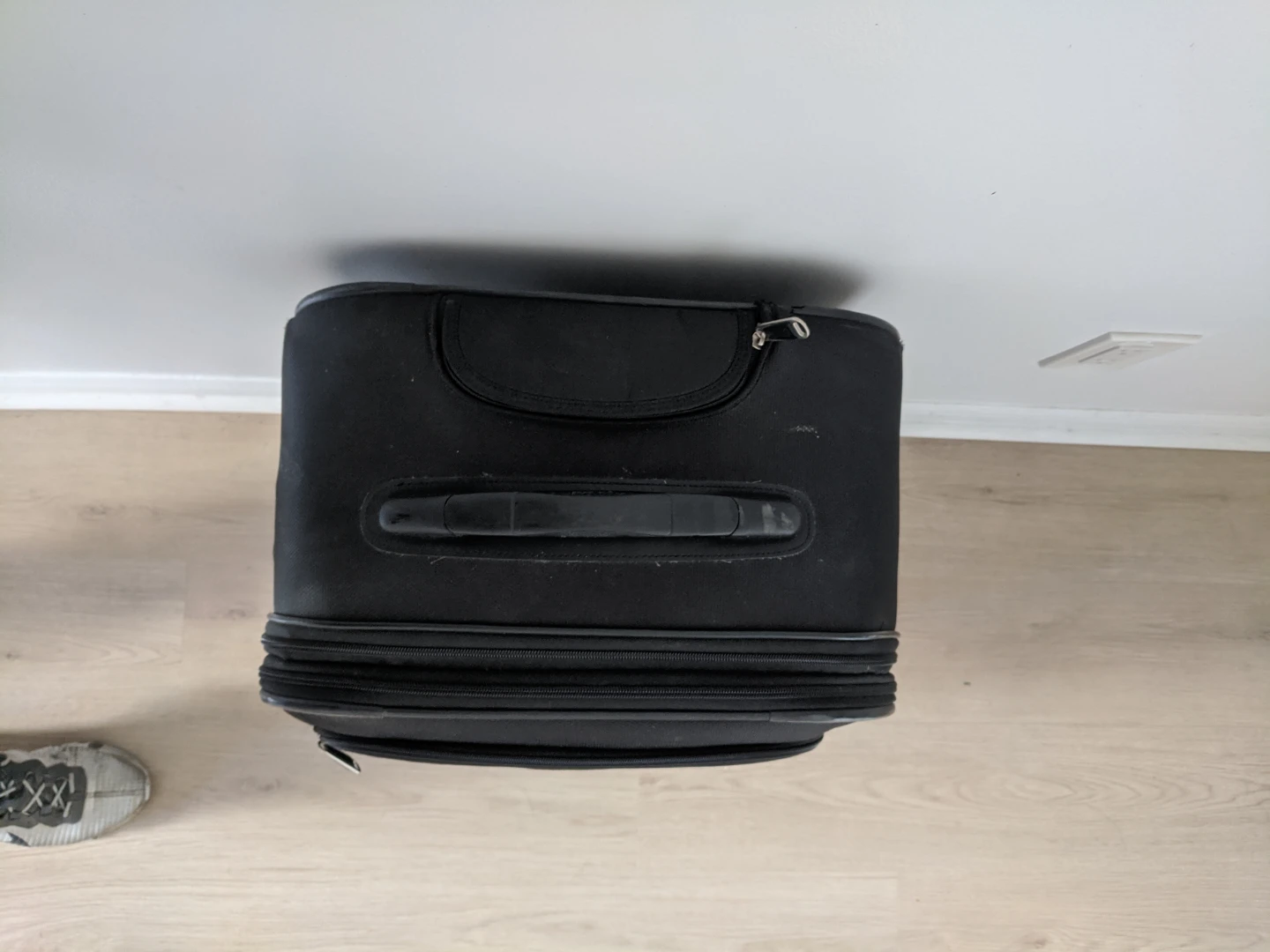 Samsonite rolling suitcase - photo 4