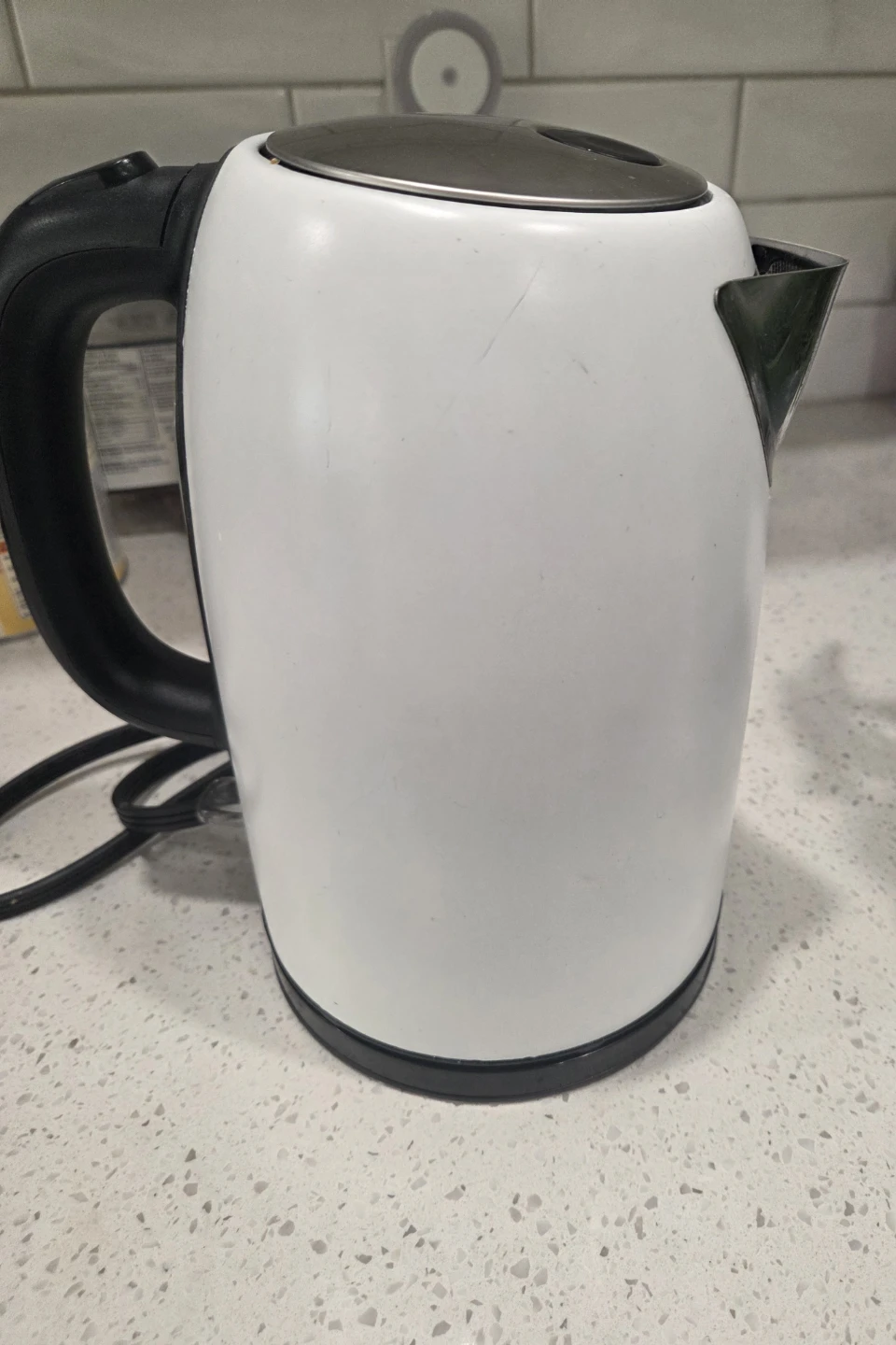 White Westinghouse Electric Kettle