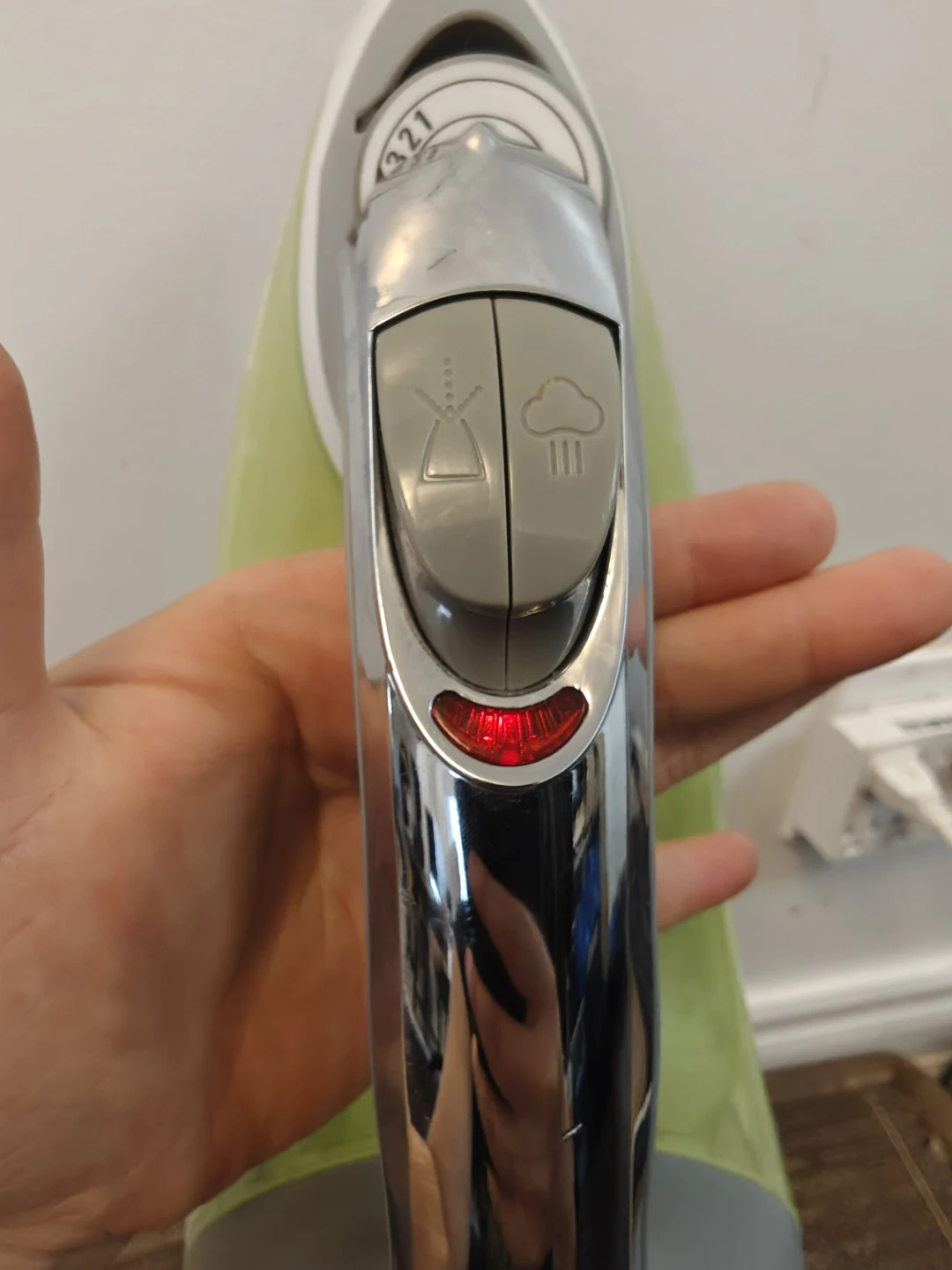 Black & Decker Steam Iron - photo 2