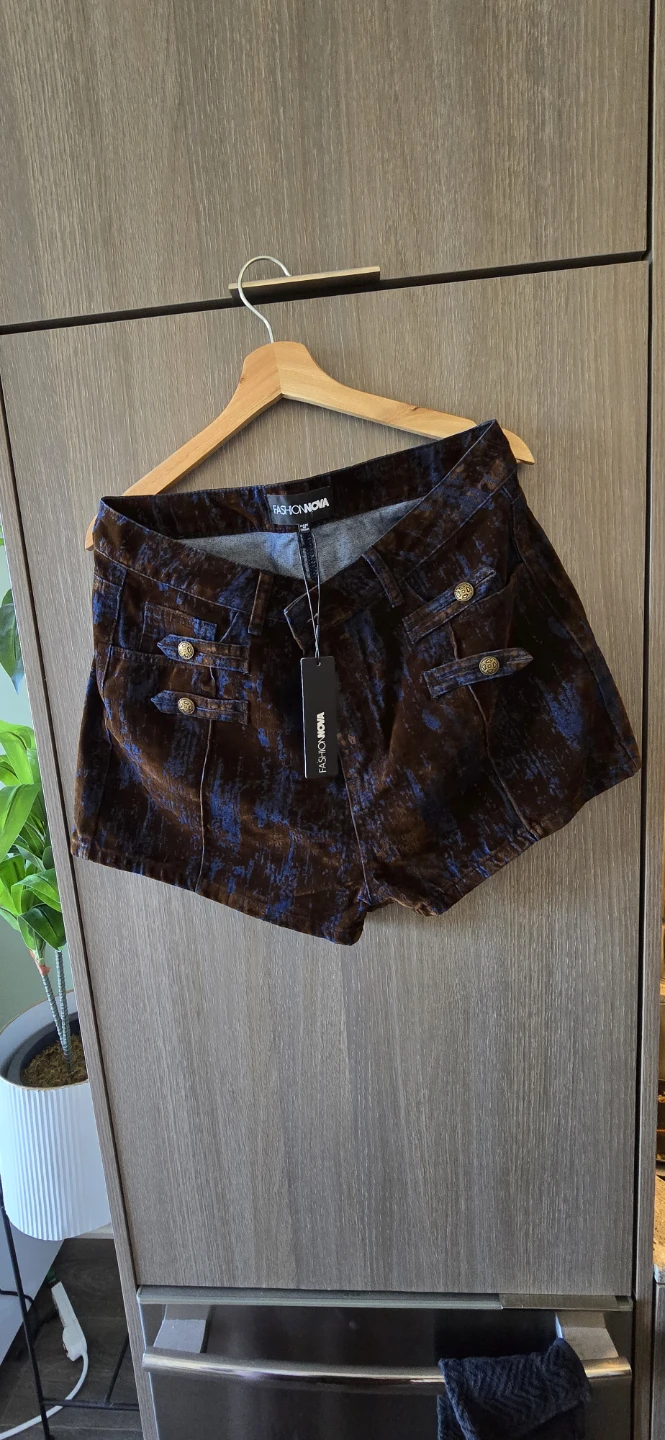 Fashion Nova Velvet Military Shorts - photo 3