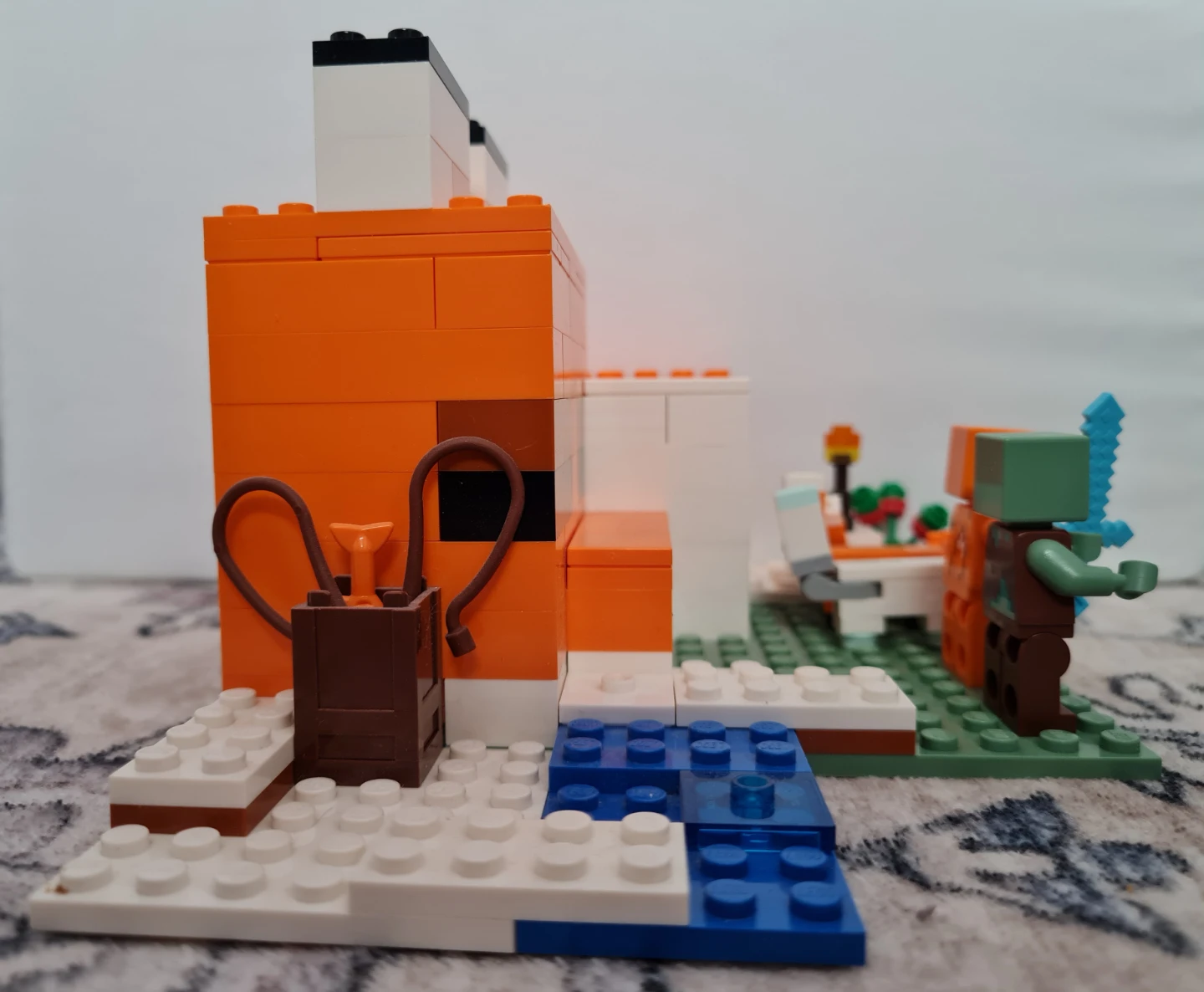 Lego Minecraft The Fox Lodge - photo 2