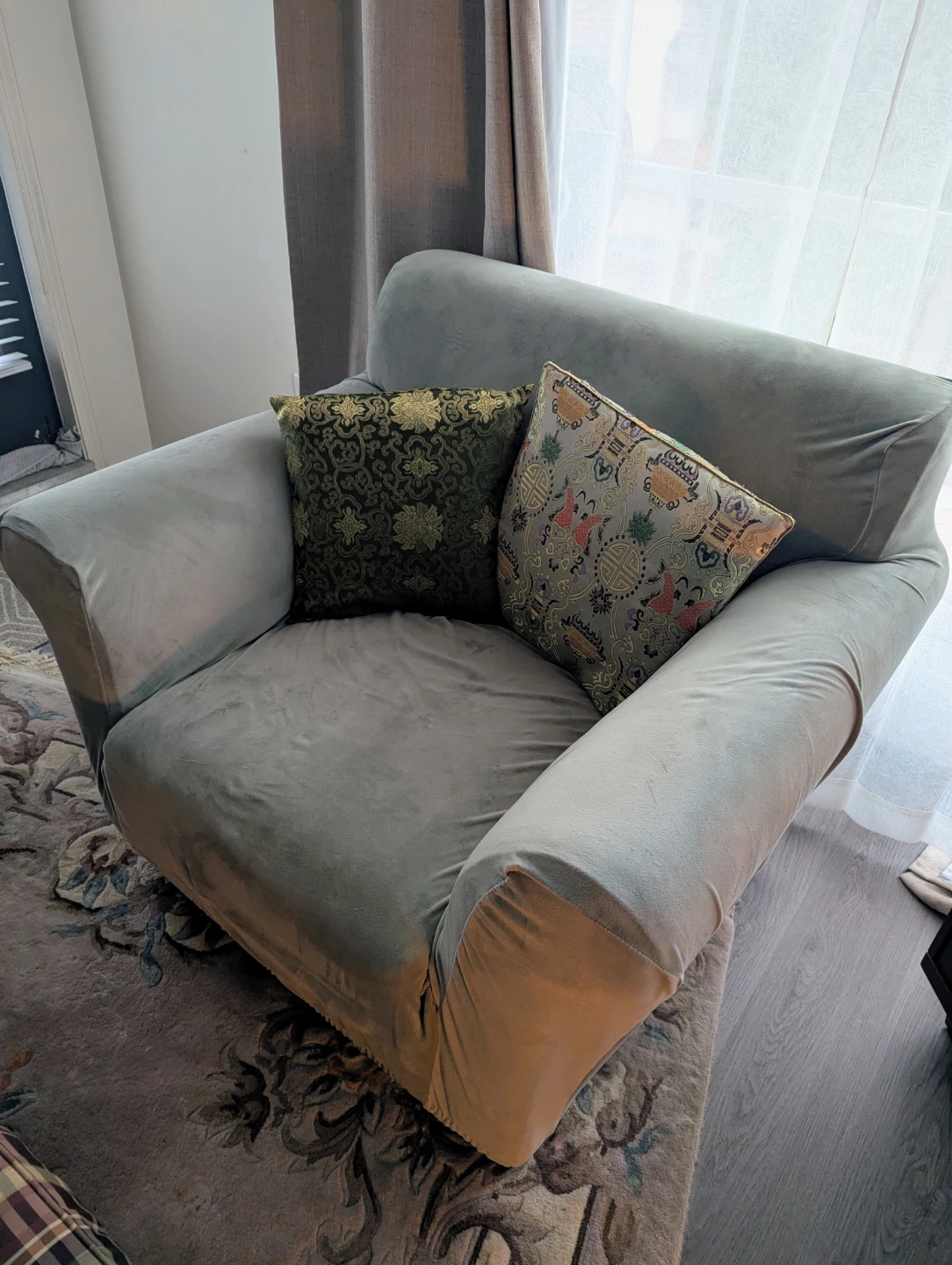 Big Comfy Chair - photo 4