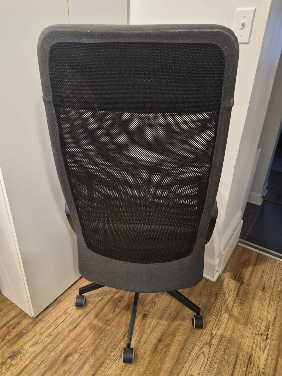 IKEA MARKUS Office Chair - Dark Gray - photo 5