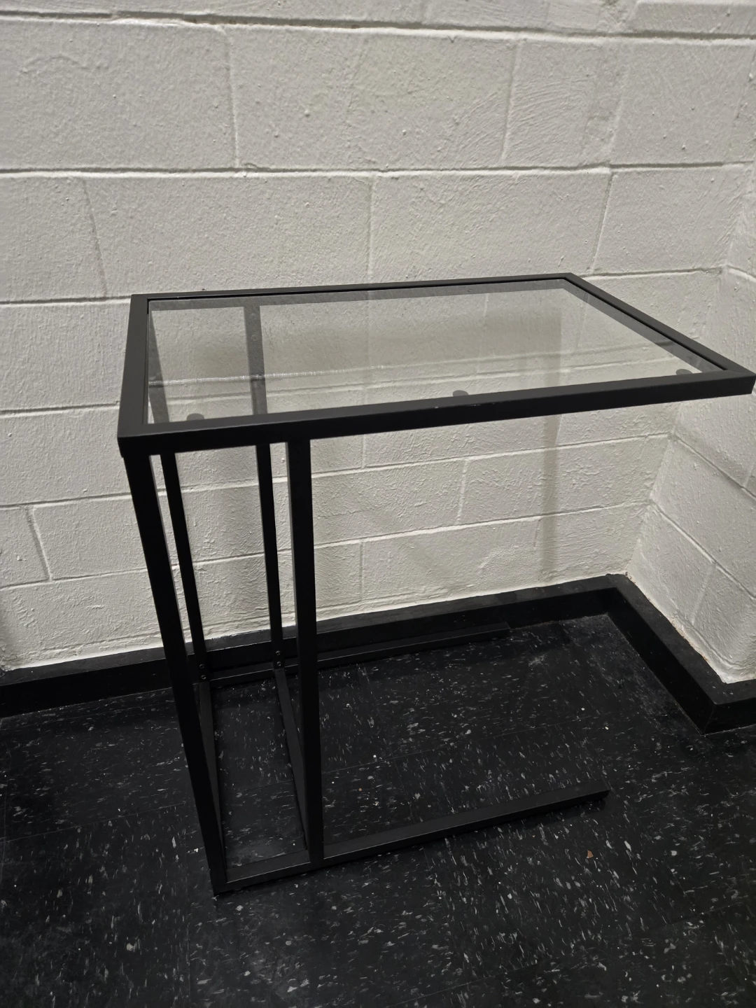 Modern Black Metal C-Shaped Glass Top Side End Table