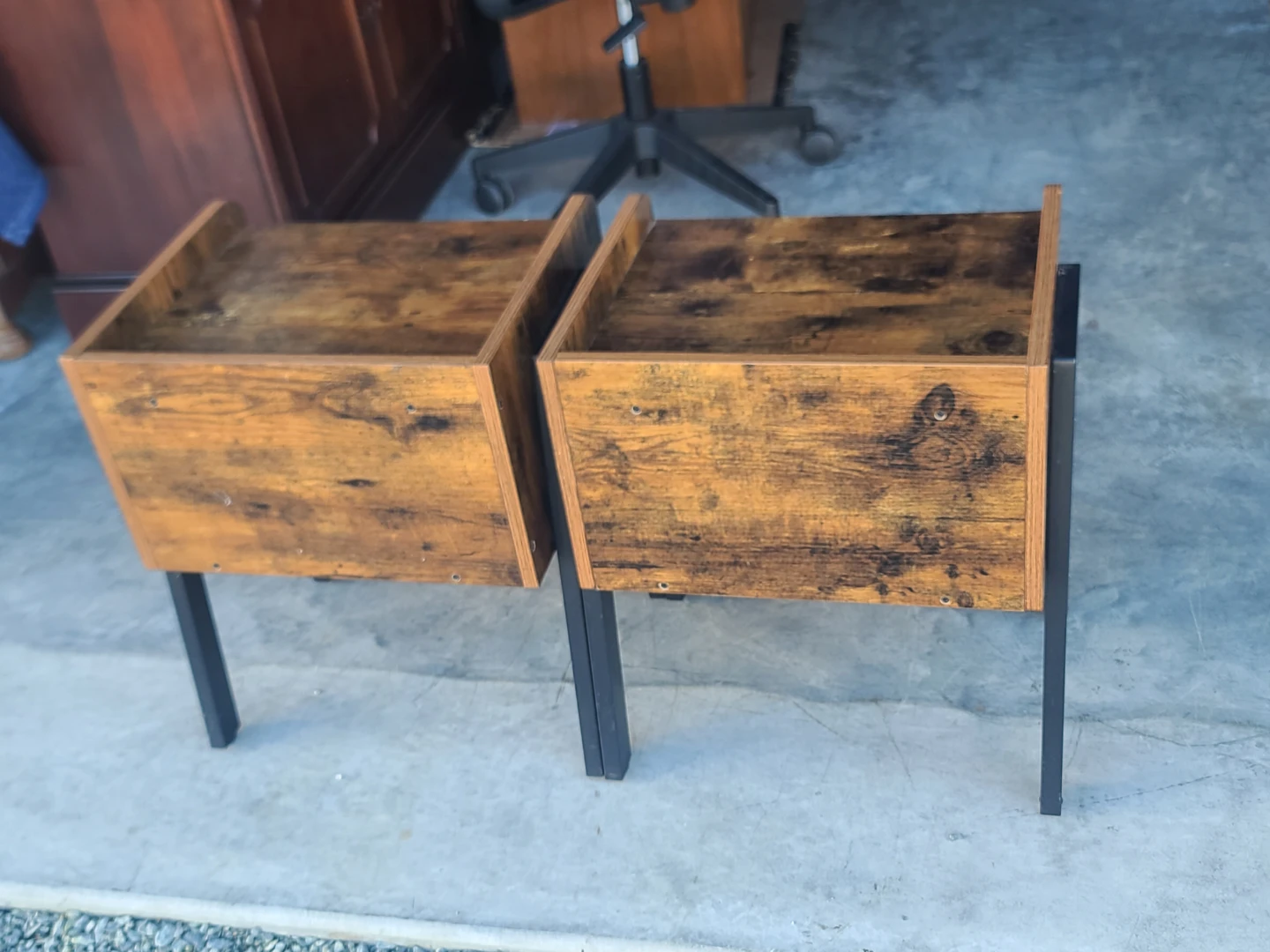 Set of two rustic industrial nightstands - photo 5