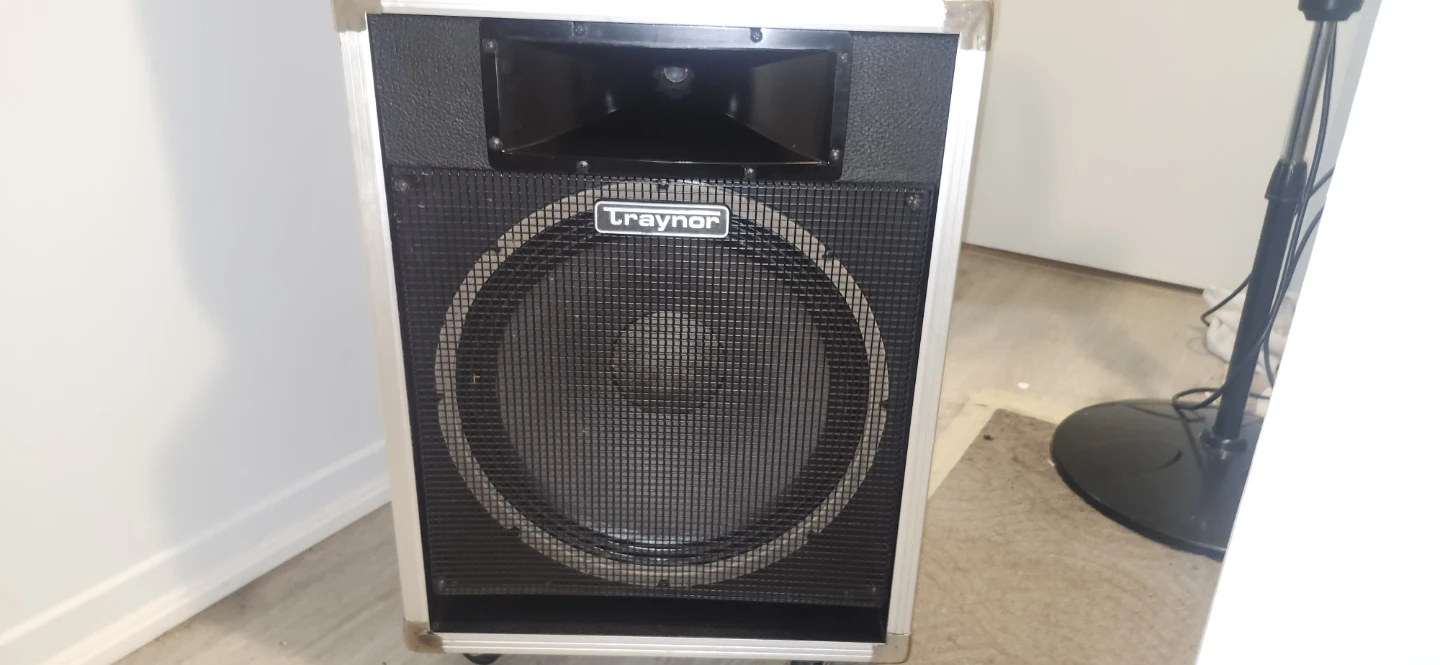 Yorkville MP6D Mixer and 2 Traynor CS-105H Speakers - photo 2
