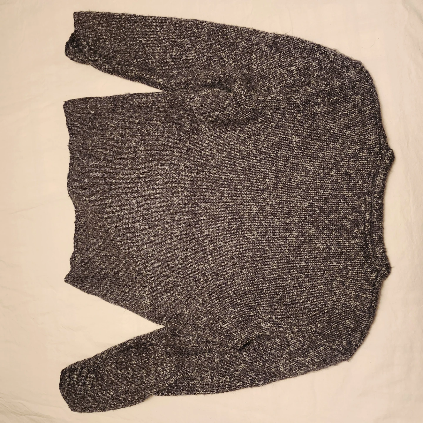 Hudson North V-Neck Sweater Small - photo 2