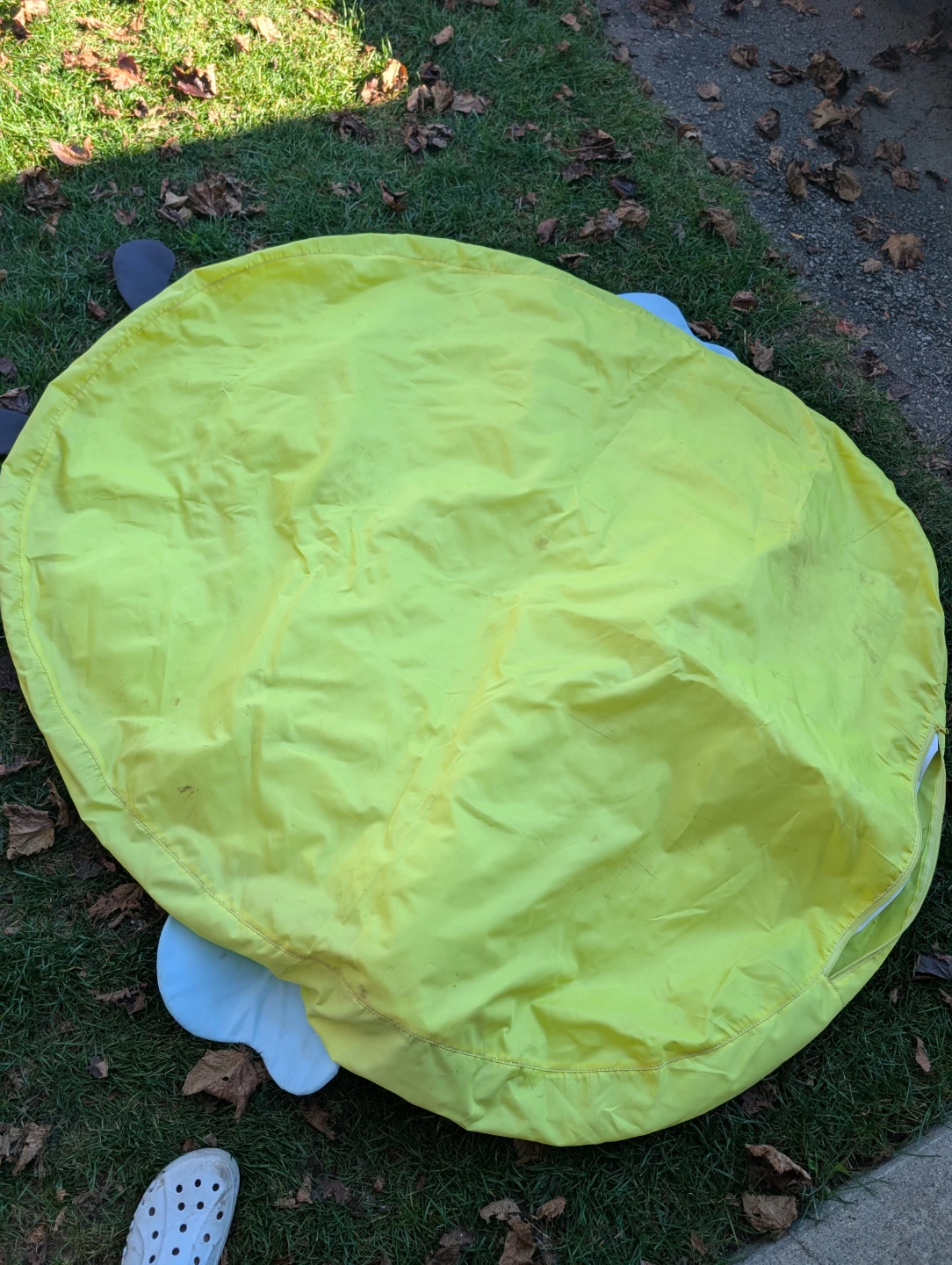 Squishmallows x BigMouth Bee Pool Float - photo 4