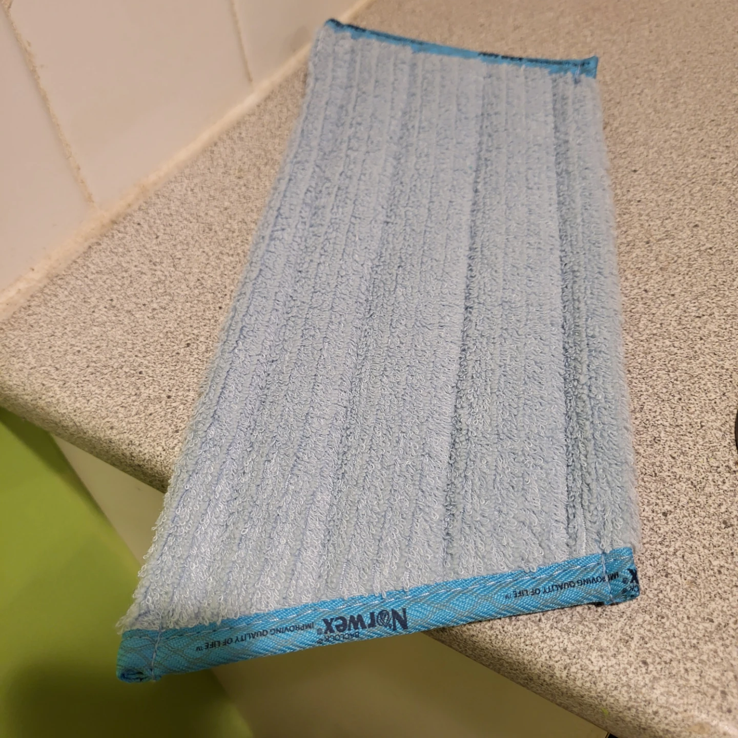 Norwex Dusting Mitt and Mop Pad - photo 5