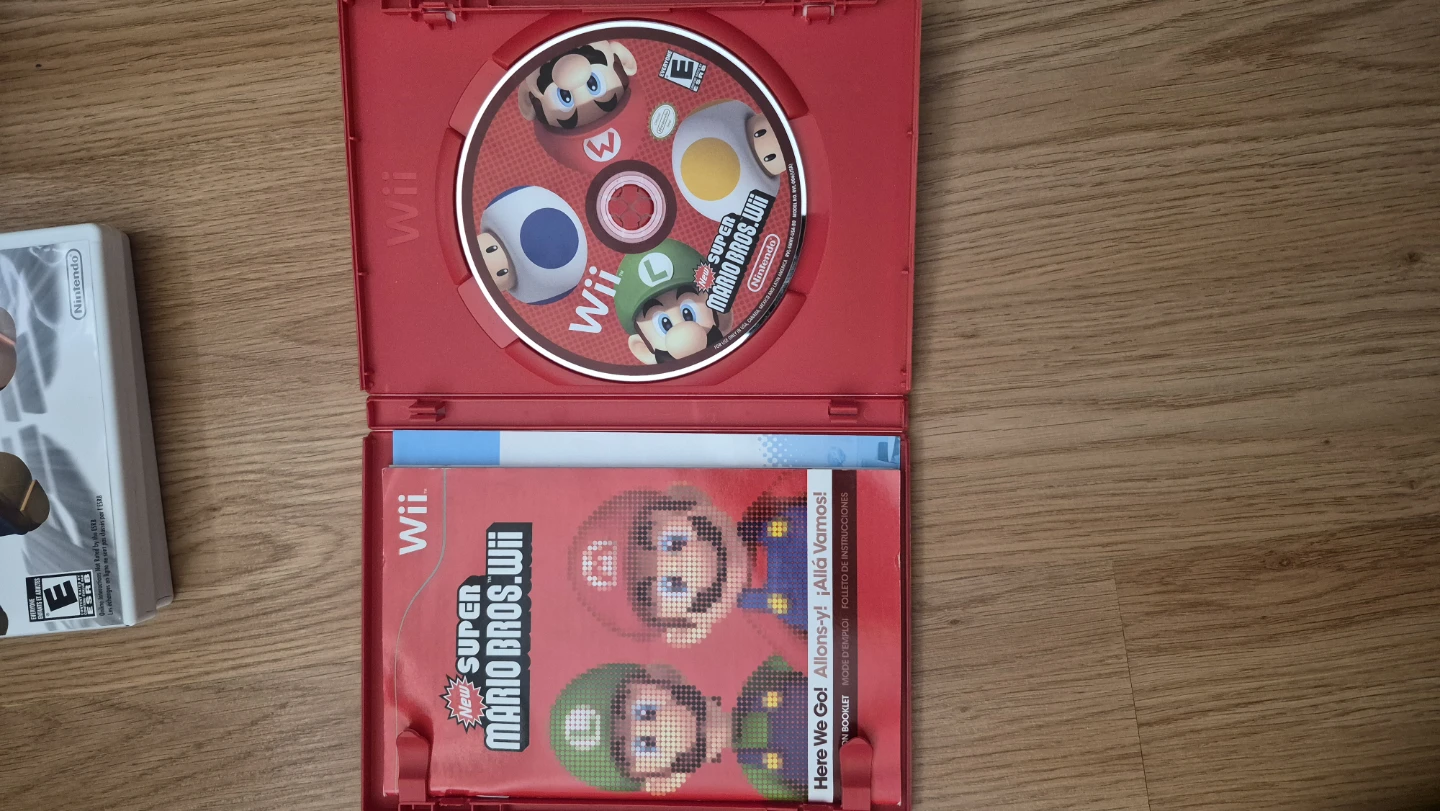 New Super Mario Bros. Wii - photo 2