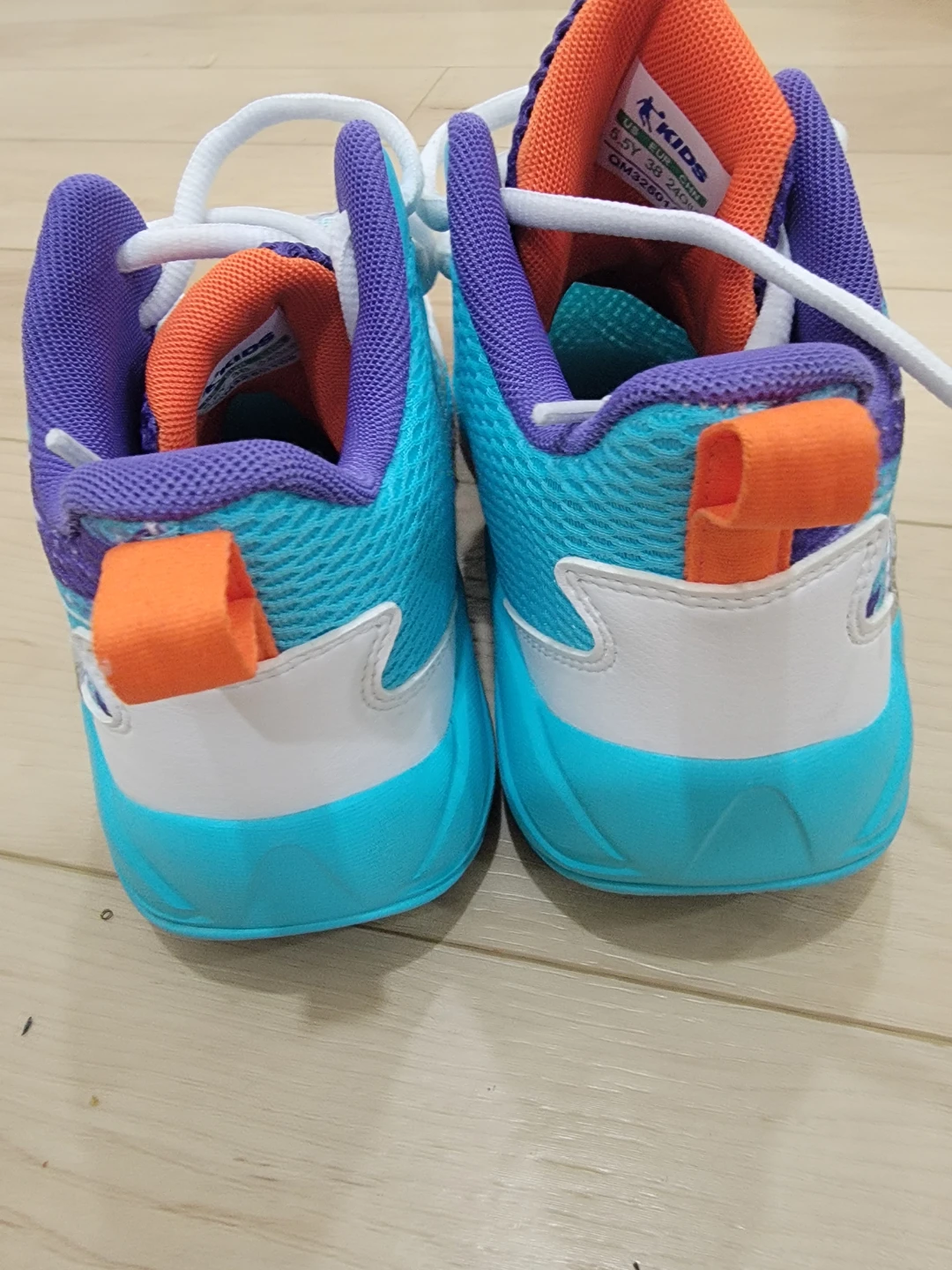 Alpha Kids Basketball Shoes, Size 5.5Y - photo 4