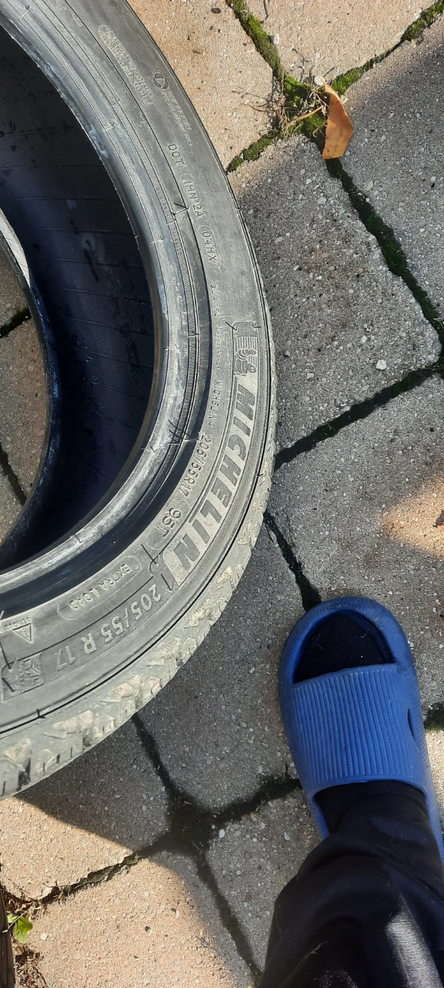 Set of 4 Michelin 205/55 R17 Tires - photo 5