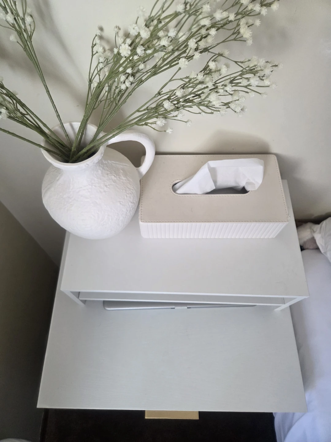 White and Gold 3-Drawer Nightstand - photo 3