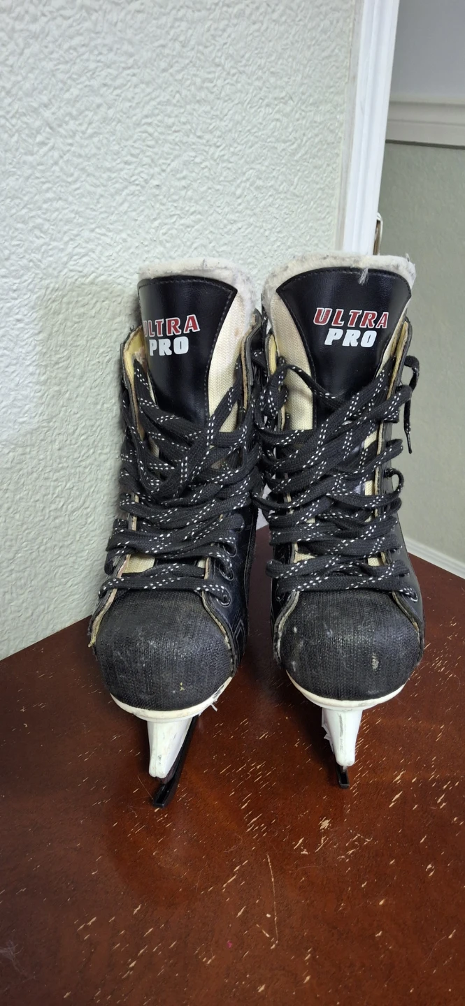 Mens size 8 skates - SLM Ultra Pro Ice Skates - photo 2