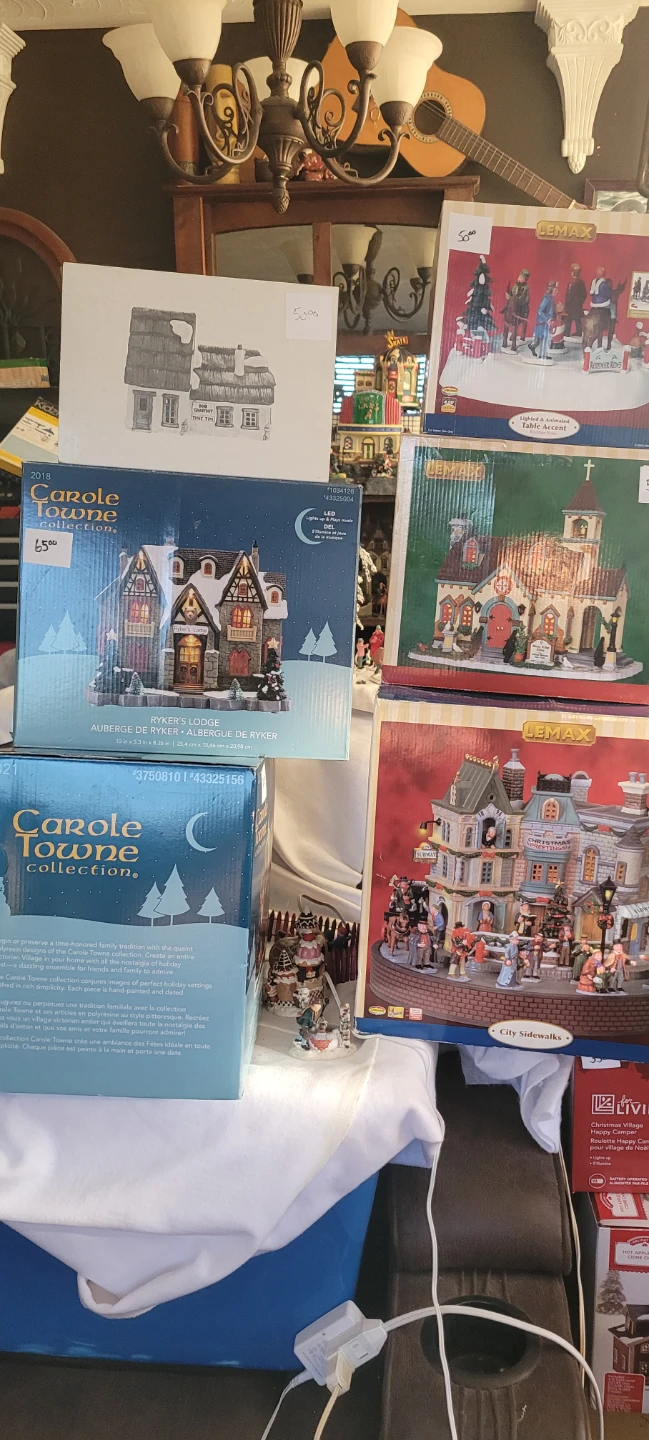 Lemax Christmas Village Assorted Buildings - photo 4