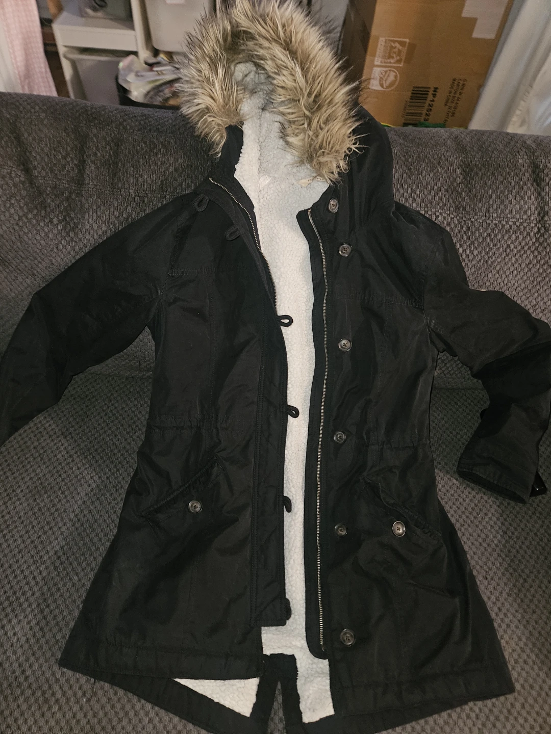 Hollister sherpa-lined parka, black