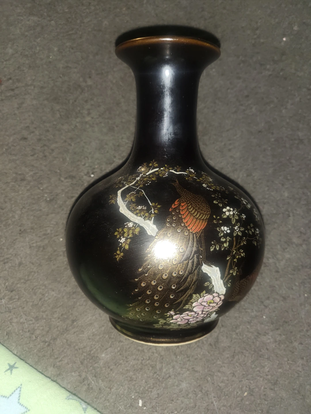 Black Peacock Design Vase