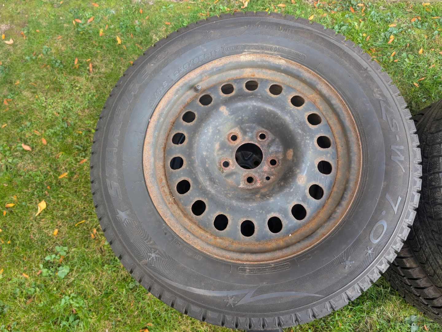 Starfire SUV Tires on Rims 235/65R17 - photo 4
