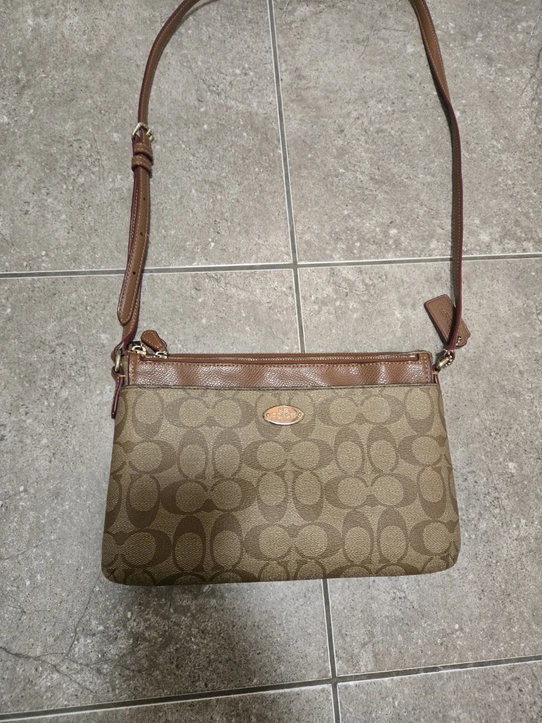 Coach Signature Canvas Crossbody Bag - photo 2