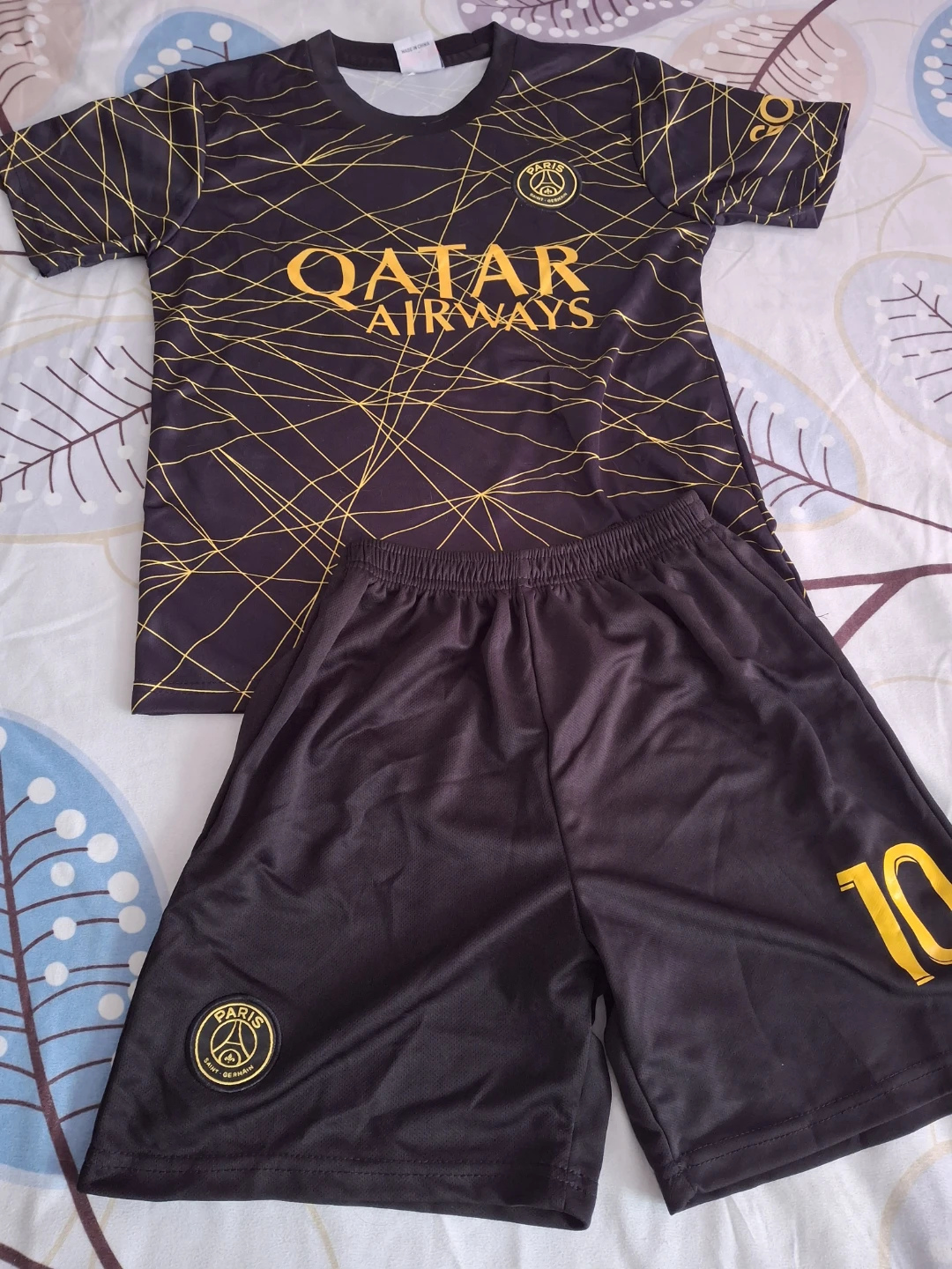 Paris Saint-Germain Soccer Jersey and Shorts Set - photo 2