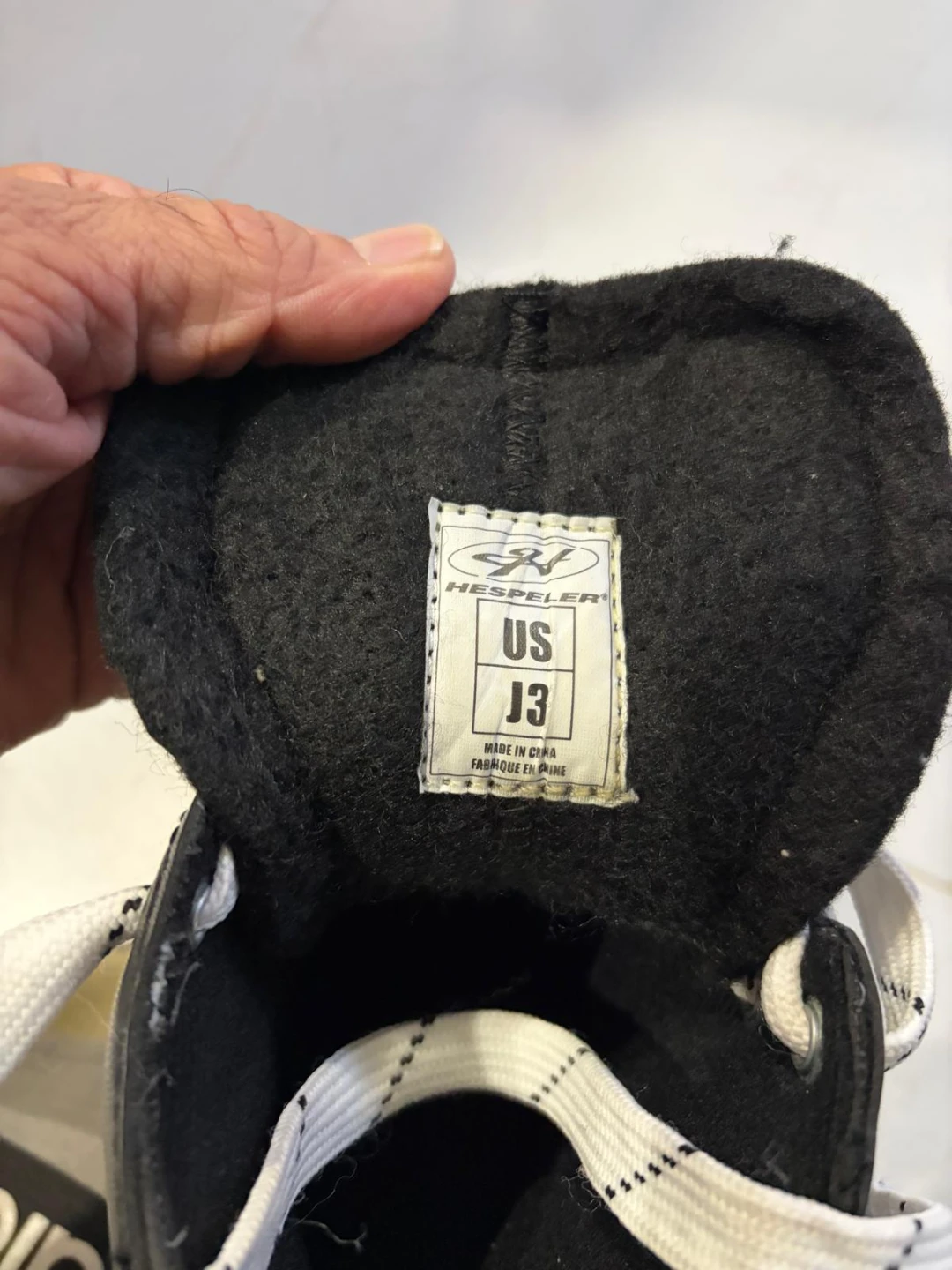 Hespeler/Vic Hockey Skates - Size 6 US - photo 2