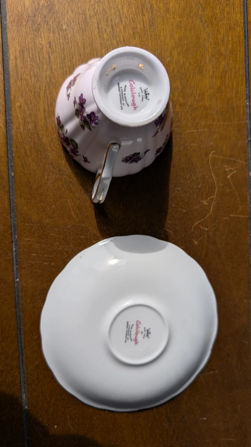 Colclough Bone China Tea Cup and Saucer Set - photo 4