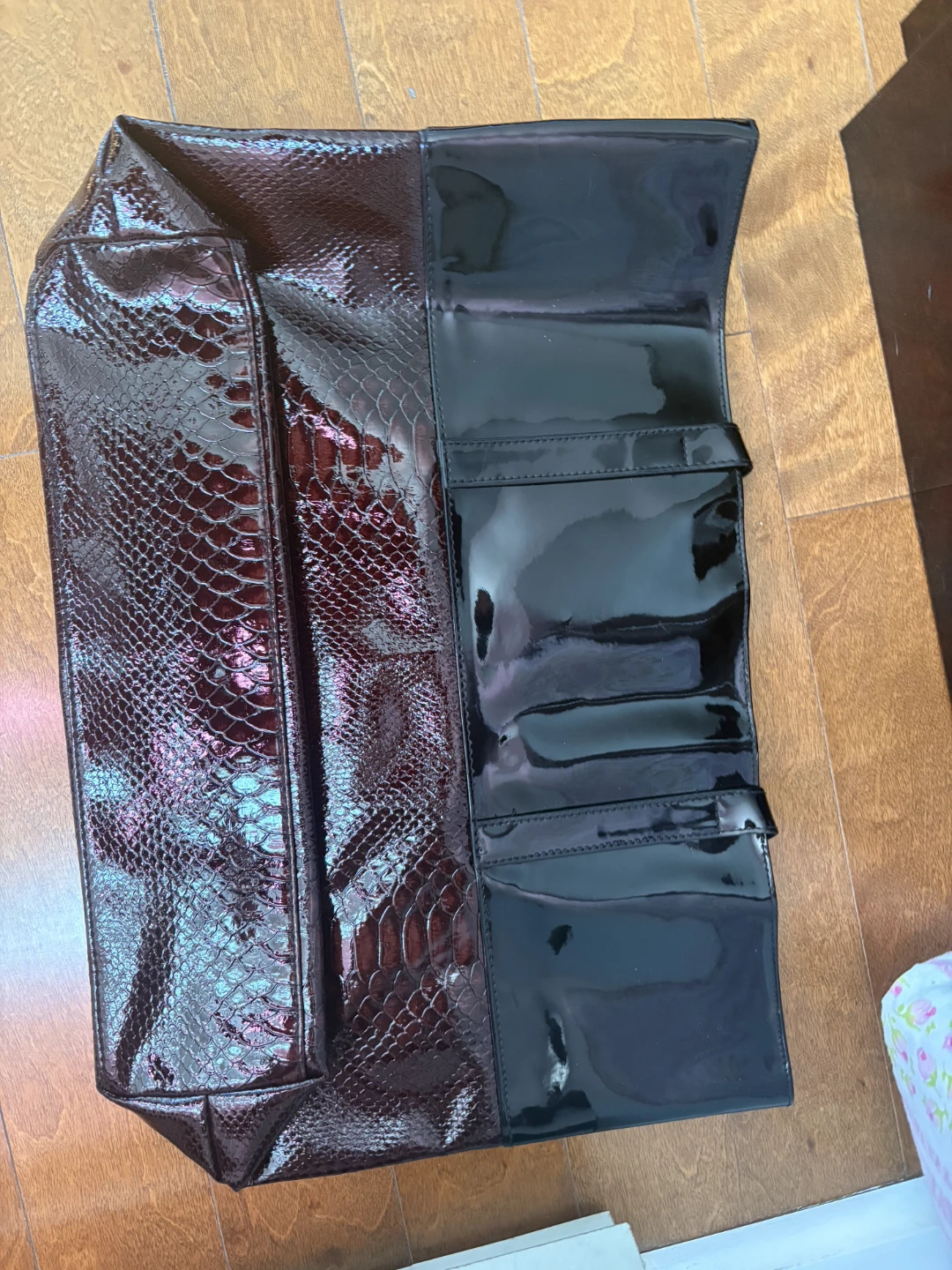 Black and Burgundy Faux Snake Skin Tote Bag - photo 5