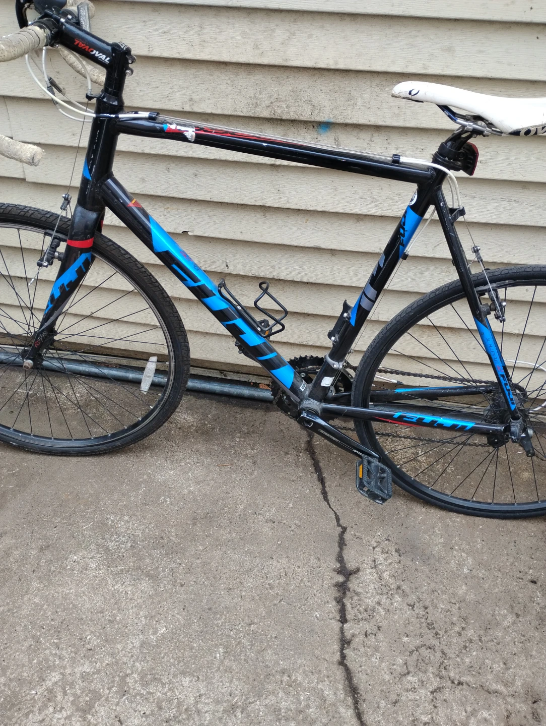Fuji Absolute Hybrid Bike
