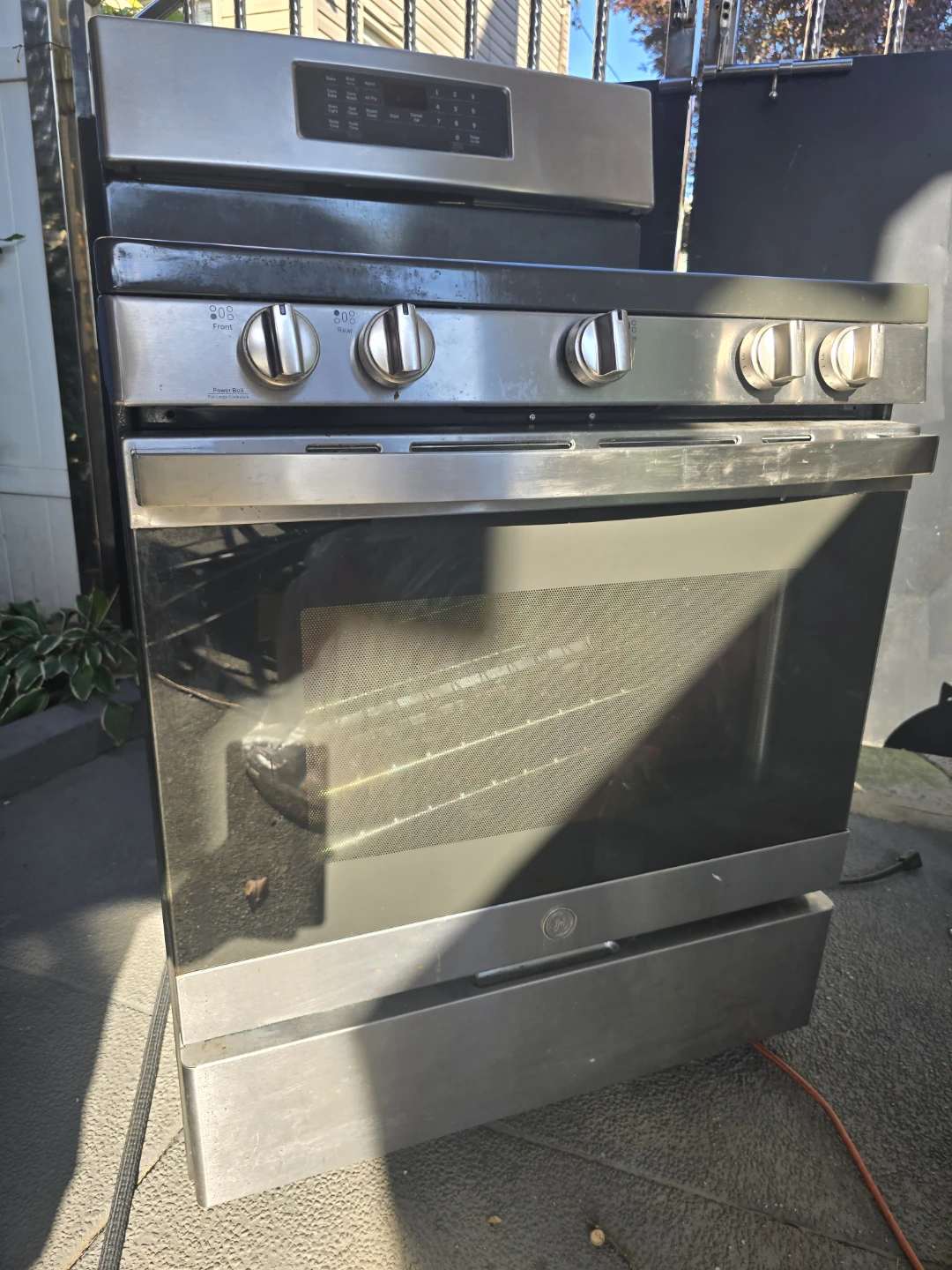 GE Gas Range with Air Fry - photo 2