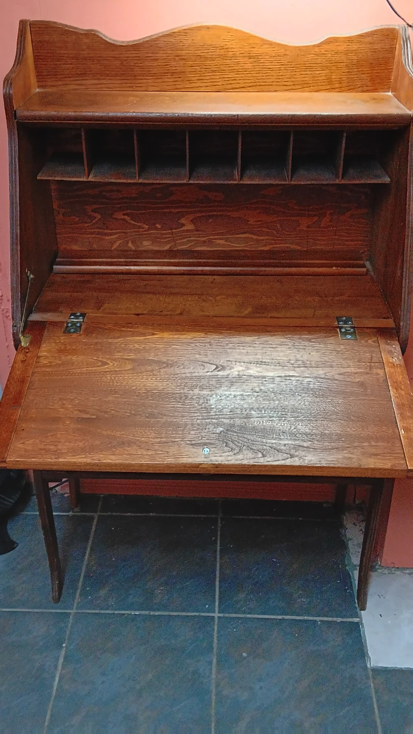 Secretary desk. Early 20th Century.