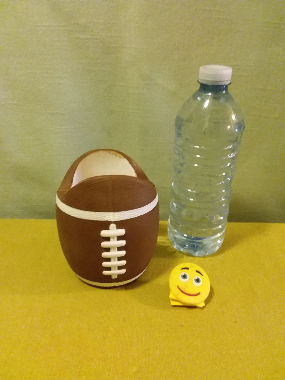 🏈 🍺 Like 🆕 Football Beer Holder 🏈 🍺
