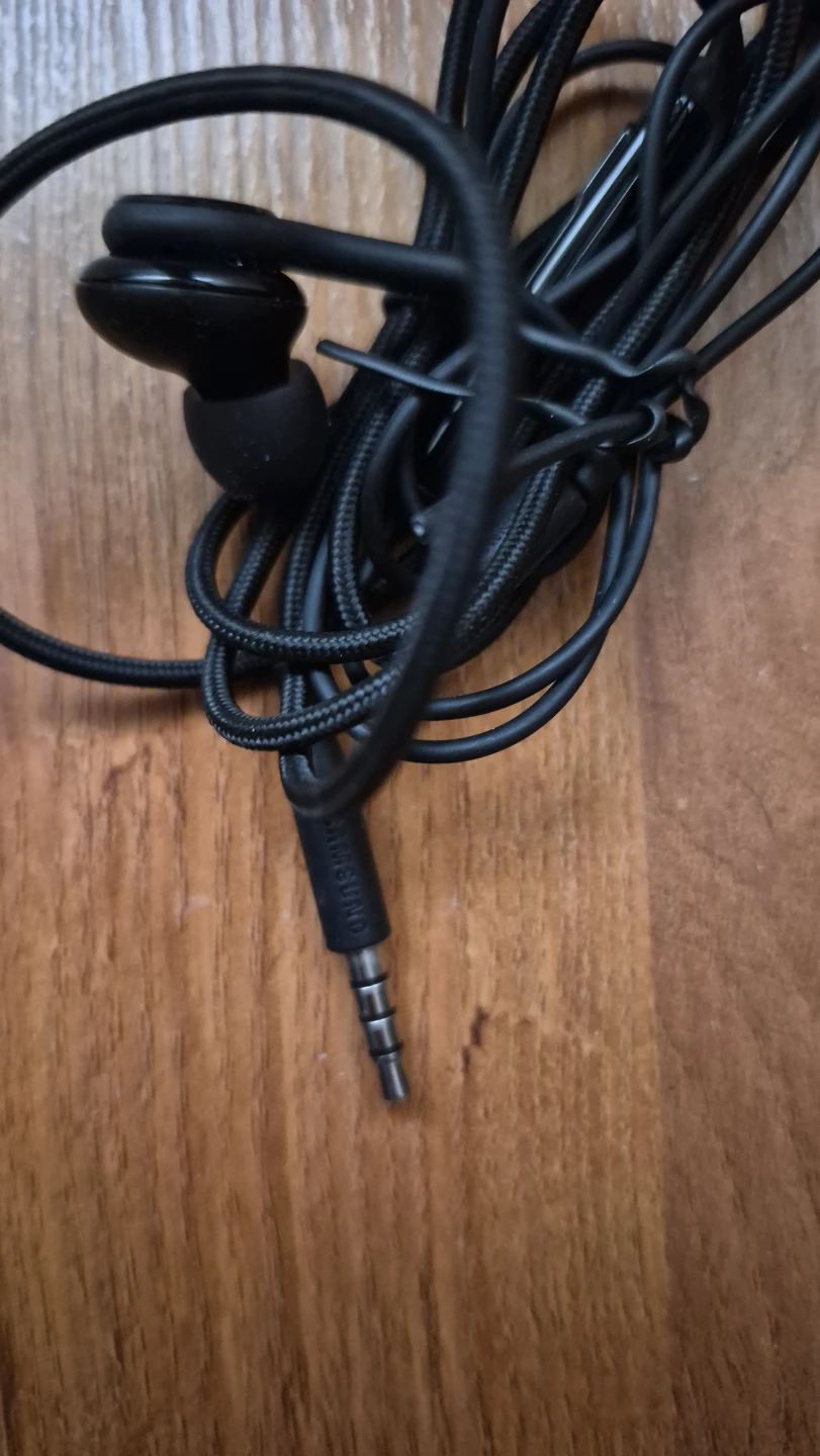 Samsung AKG Wired Earbuds - photo 2