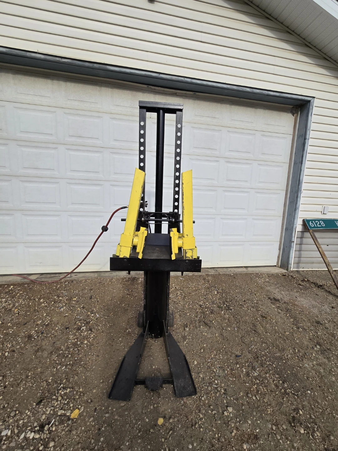 Air Hydraulic Vehicle Jack - photo 2