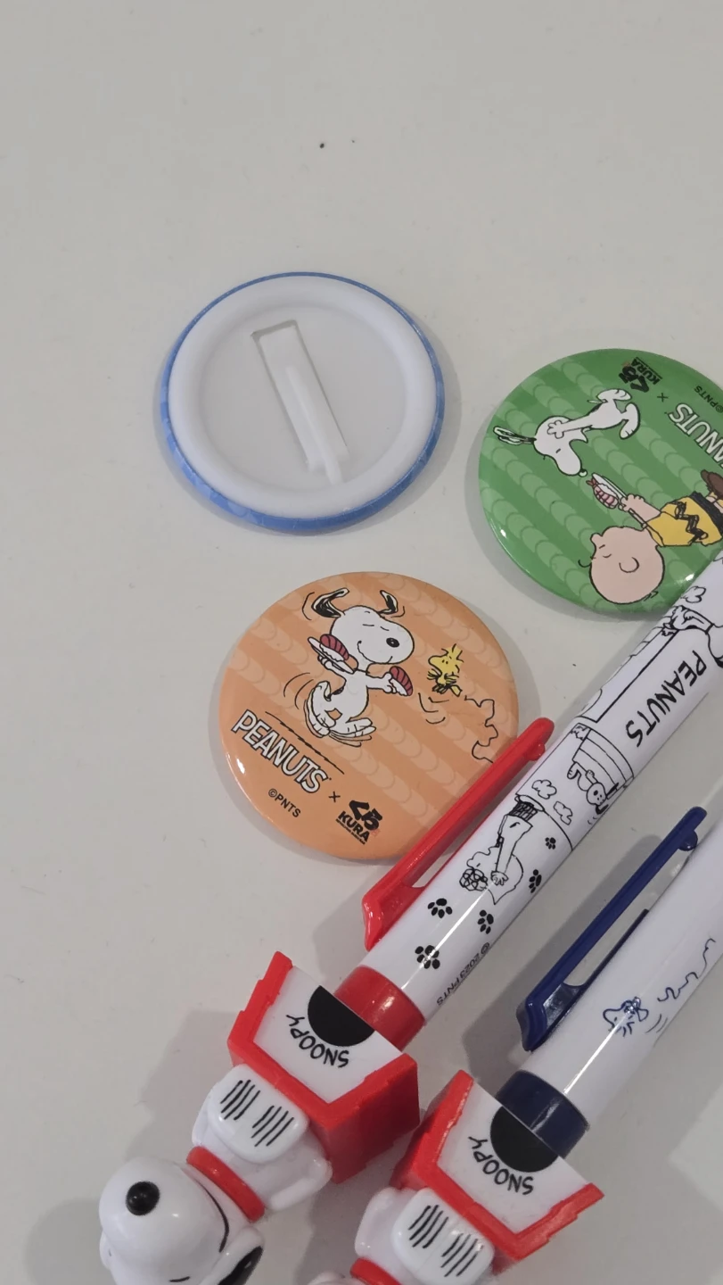 Peanuts Snoopy Keychain and Stationery Set - photo 5