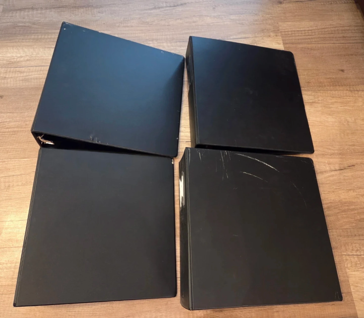 Extra large heavy duty binders (4)