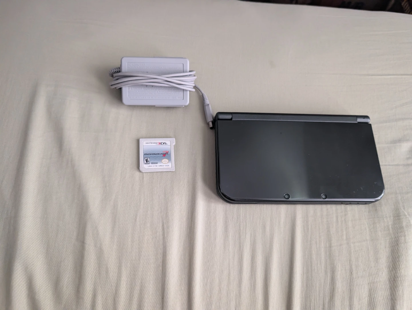 New Nintendo 3DS XL with Mario Kart 7 - photo 2